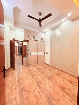 Room in 3 BHK Builder Floor at AJS Heights, Indrapuram – for Rent