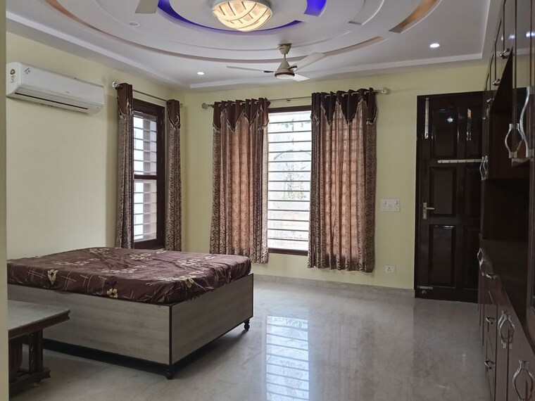 Living Room, sector 23 3 Bedroom 2000 Sq.Ft. Villa In Sector 23 Gurgaon 10448585