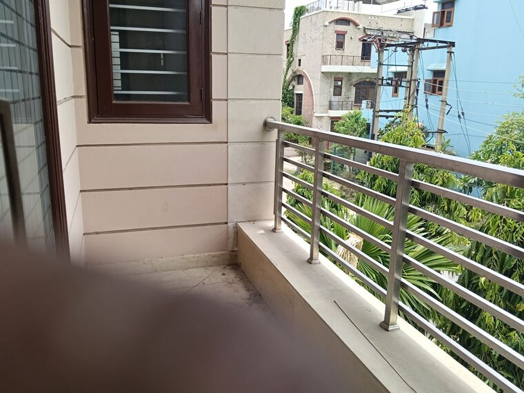 Balcony, sector 23 3 Bedroom 2000 Sq.Ft. Villa In Sector 23 Gurgaon 10448585