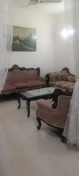 2 BHK Apartment For Rent in Pareena Om Apartments, Sector 112