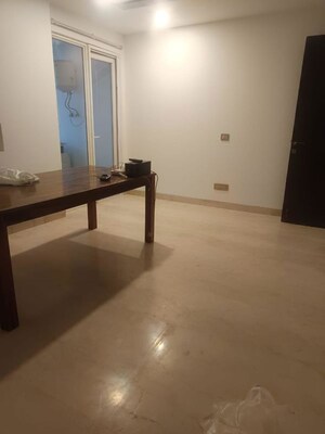 Room in 3 BHK Builder Floor at Saket – for Rent
