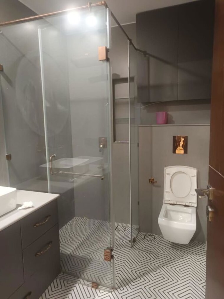 Bathroom, saket 3 Bedroom 250 Sq.Yd. Builder Floor In Saket Delhi 10448676