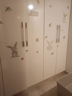 Furnished Amenities in 3 BHK Builder Floor at Saket – for Rent