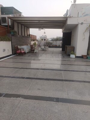 Parking in 3 BHK Builder Floor at Saket – for Rent