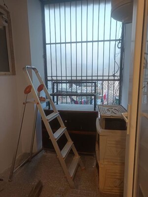 Staircase in 3 BHK Builder Floor at Saket – for Rent