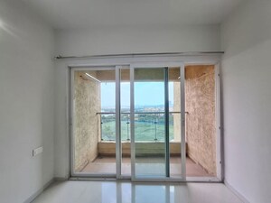 Room in 3 BHK Apartment at Godrej Emerald, Ghodbunder Road – for Rent