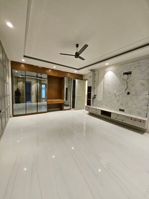 Kitchen in 4 BHK Builder Floor at Green Fields Colony – for Sale