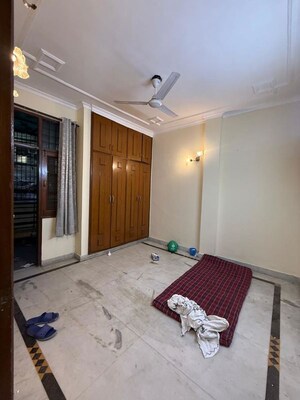 Bedroom in 2 BHK Builder Floor at Kalkaji – for Rent