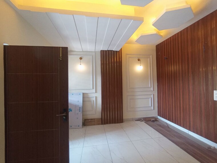 Room, laxman chowk 3 Bedroom 90 Sq.Yd. Independent House In Laxman Chowk Dehradun 10448768