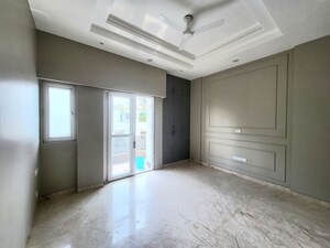 Room in 3 BHK Builder Floor at Greater Kailash Part 3 – for Rent