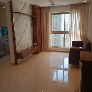 Room in 1 BHK Apartment at Hiranandani Highland, Powai – for Rent