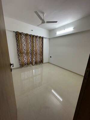 Room in 4 BHK Apartment at Choice QUE 914, Keshav Nagar – for Rent