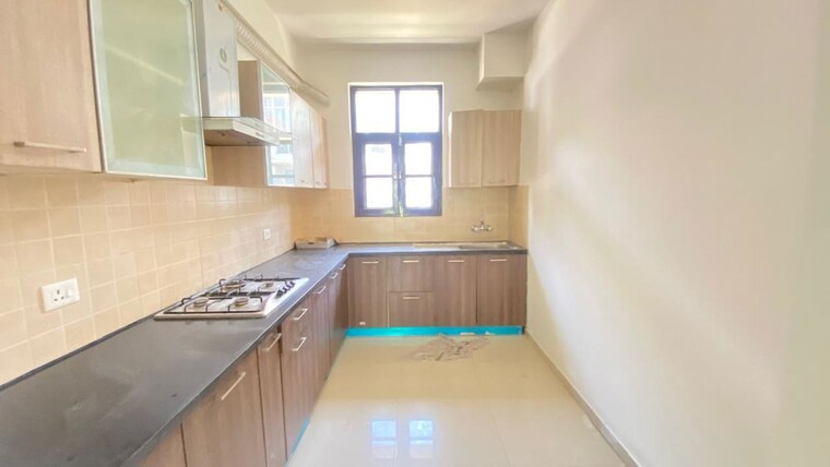 Kitchen, omaxe-new-chandigarh 3 Bedroom 1725 Sq.Ft. Builder Floor In North Mullanpur Chandigarh 10448829