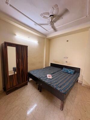 Bedroom in 1 BHK Apartment at Chattarpur – for Rent