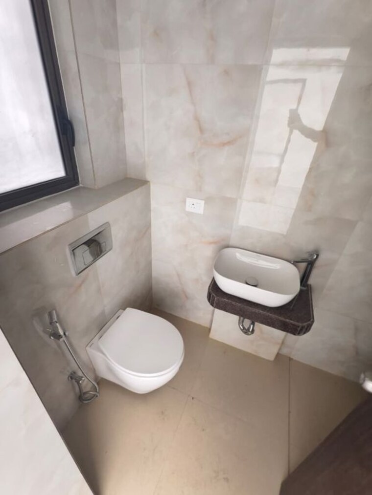 Bathroom, raymond-ten-x-habitat 1 Bedroom 410 Sq.Ft. Apartment In Pokhran Road No Two Thane 10448835