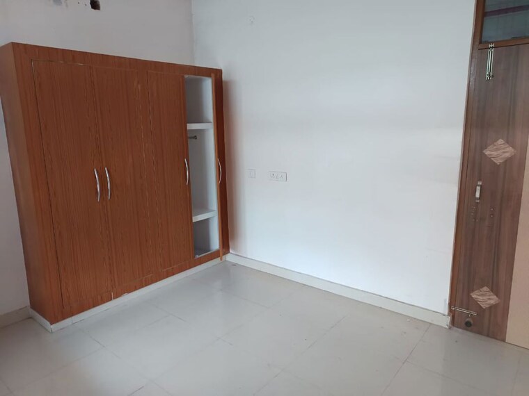 Room, maulviganj 3 Bedroom 3200 Sq.Ft. Builder Floor In Maulviganj Lucknow 10448901
