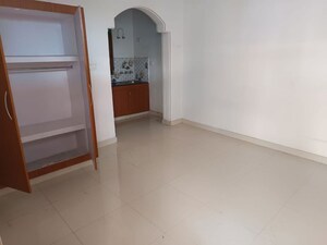 Room in 3 BHK Builder Floor at Maulviganj – for Rent