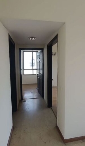 Room in 2 BHK Apartment at Unitech Fresco, Sector 50 – for Rent