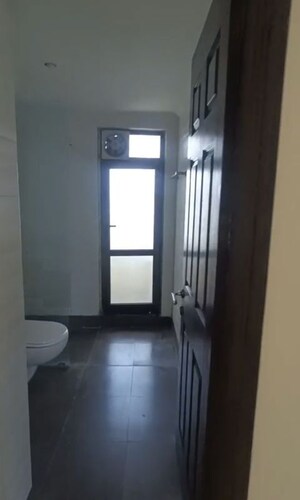 Bathroom in 2 BHK Apartment at Unitech Fresco, Sector 50 – for Rent