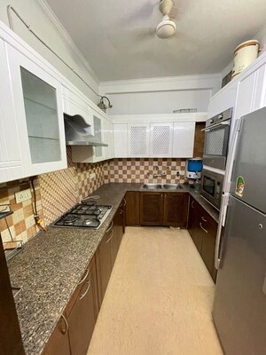 Kitchen in 3 BHK Builder Floor at Green Park – for Rent