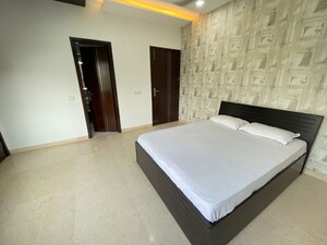 Bedroom in 2 BHK Builder Floor at Green Park – for Rent