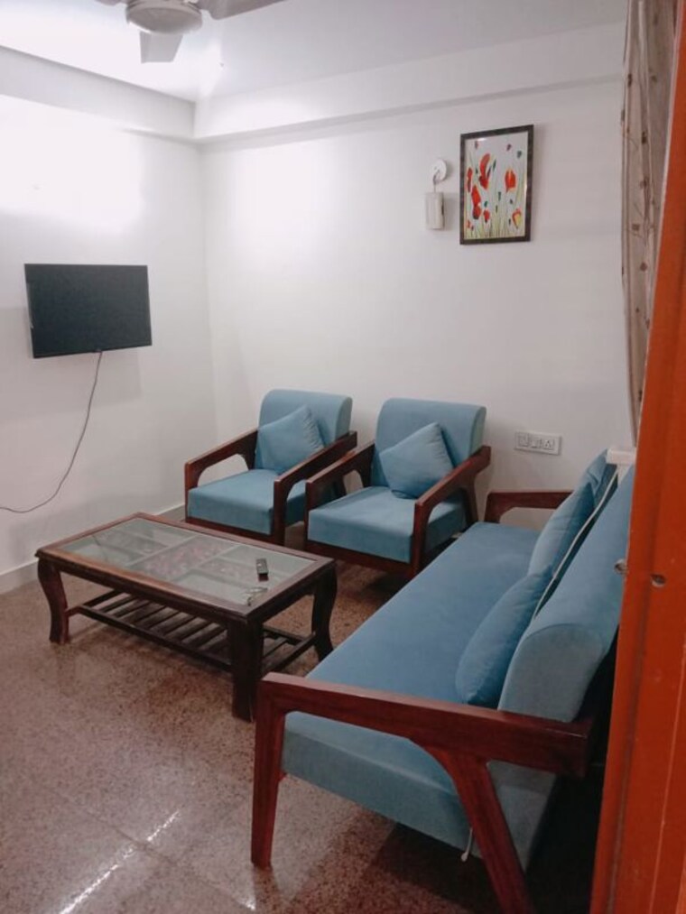 Team Area, emaar-gurgaon-greens 3 Bedroom 1600 Sq.Ft. Apartment In Sector 102 Gurgaon 10448965