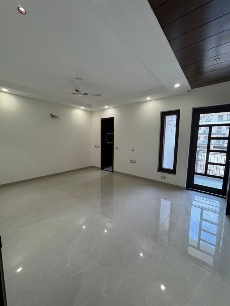 Room, green fields colony 4 Bedroom 3250 Sq.Ft. Builder Floor In Green Fields Colony Faridabad 10449004