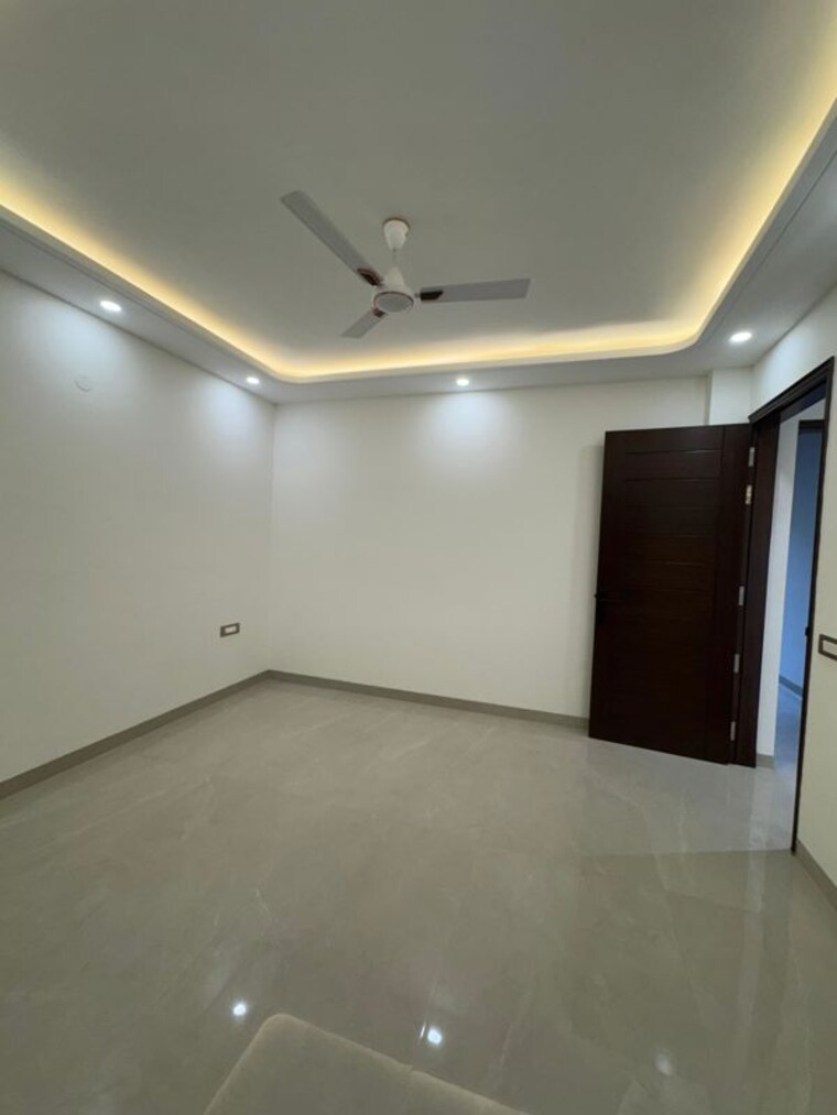 Room, green fields colony 4 Bedroom 3250 Sq.Ft. Builder Floor In Green Fields Colony Faridabad 10449004