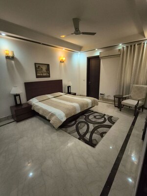 Bedroom in 3 BHK Builder Floor at Defence Colony – for Rent