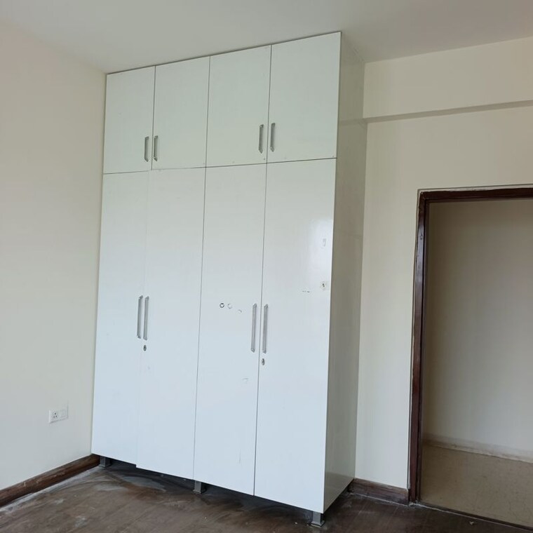 Room, puri-aanandvilas 3.5 Bedroom 2335 Sq.Ft. Apartment In Sector 81 Faridabad 10449045