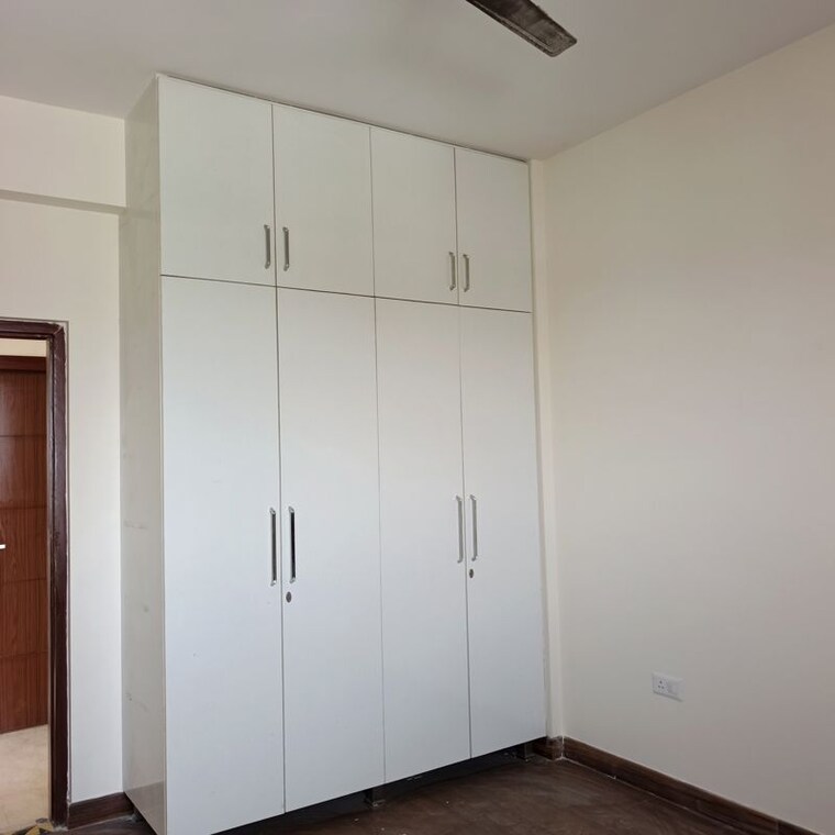 Room, puri-aanandvilas 3.5 Bedroom 2335 Sq.Ft. Apartment In Sector 81 Faridabad 10449045