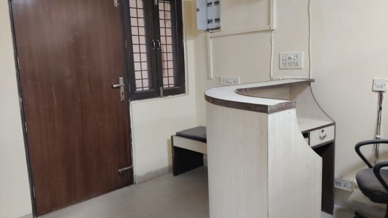Kitchen, sector 16 Commercial Office Space 1000 Sq.Ft. In Sector 16 Noida 10449087