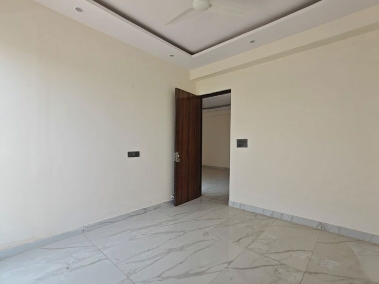 Room, galaxy-north-avenue-ll 2 Bedroom 1000 Sq.Ft. Apartment In Gaur City 2 Greater Noida 10449107