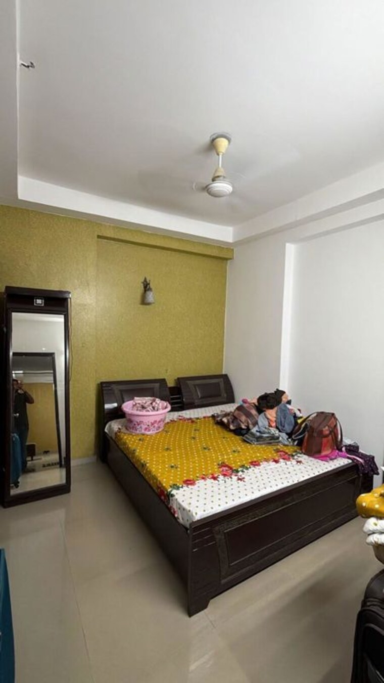 Bedroom, antriksh-golf-view-ii 2.5 Bedroom 1190 Sq.Ft. Apartment In Sector 78 Noida 10449104
