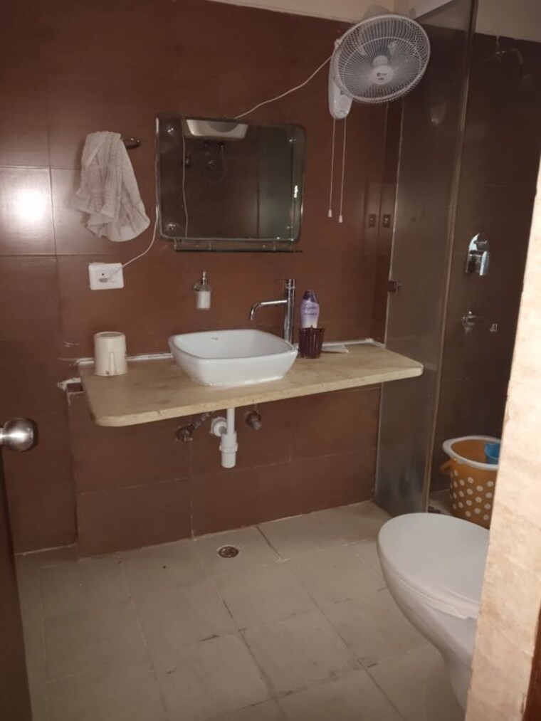 Kitchen, antriksh-golf-view-ii 2.5 Bedroom 1190 Sq.Ft. Apartment In Sector 78 Noida 10449104