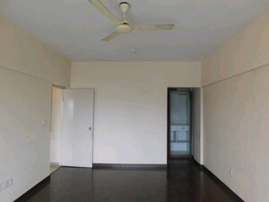 Room in 3 BHK Apartment at Suraj Ganga Socrates, Kanakapura Road – for Rent