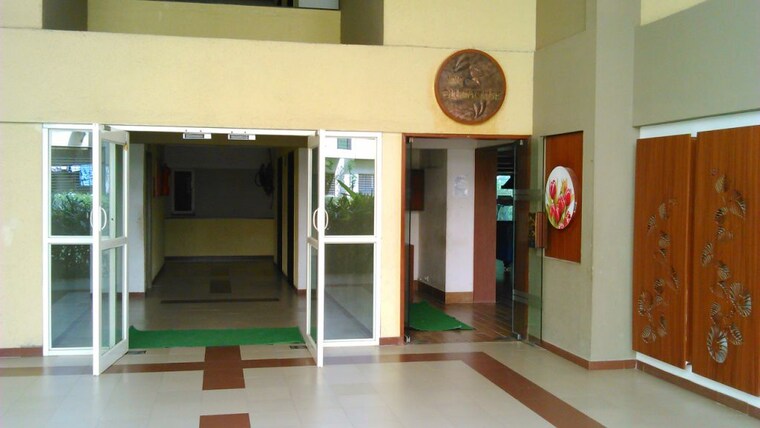Living Room, suraj-ganga-socrates 3 Bedroom 1830 Sq.Ft. Apartment In Kanakapura Road Bangalore 10449127