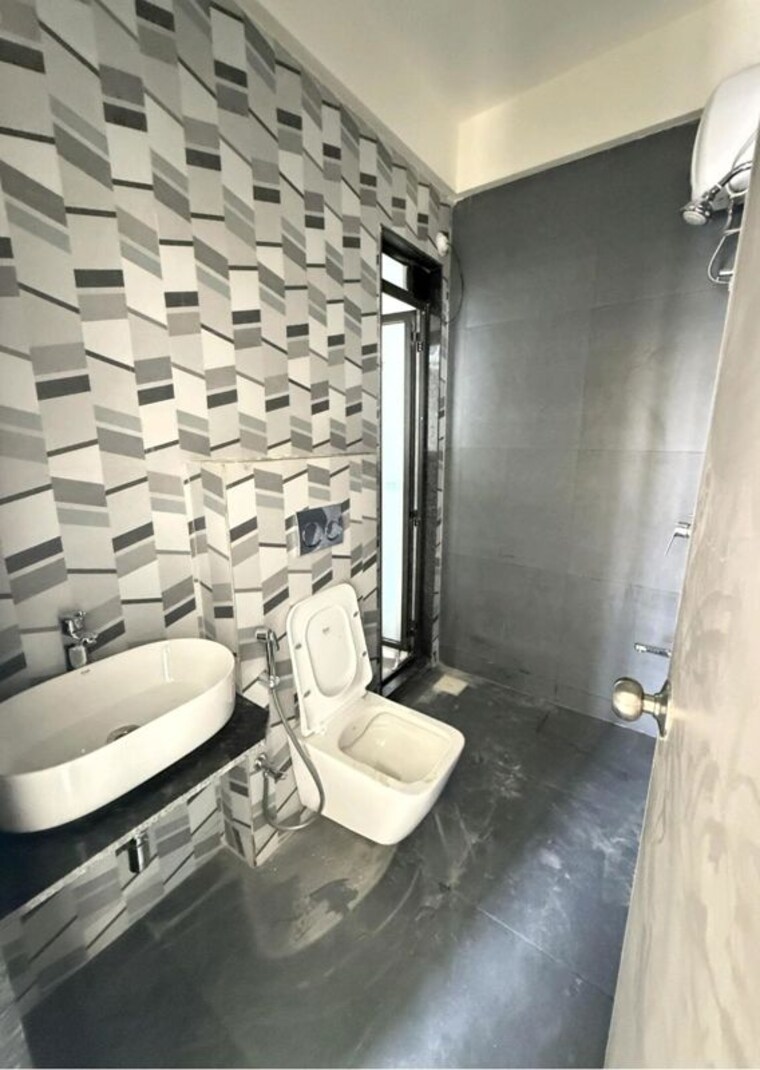 Bathroom, damji-shamji-mahavir-spring-tulip-phase-1 1 Bedroom 575 Sq.Ft. Apartment In Pokhran Road No Two Thane 10449149