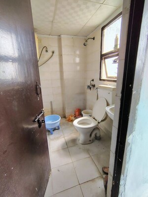 Bathroom in 2 BHK Builder Floor at BPTP Parkland Pride Phase 2, Sector 77 – for Rent