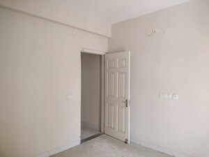 Room in 3 BHK Builder Floor at TDI The Grand Retreat, Sector 88 – for Rent