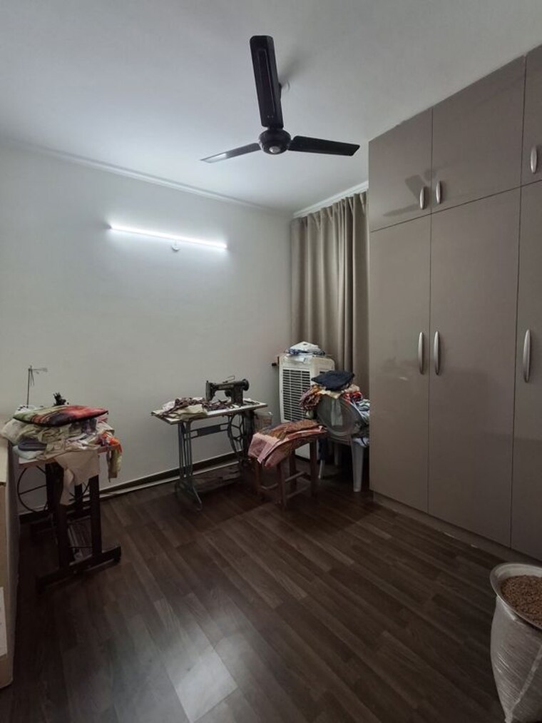 Gym, bptp-parkland-pride-phase-2 4 Bedroom 300 Sq.Yd. Builder Floor In Sector 77 Faridabad 10449200