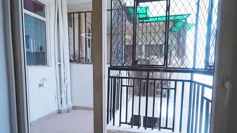 Balcony, galaxy-north-avenue 3 Bedroom 1410 Sq.Ft. Apartment In Gaur City 1 Greater Noida 10449170