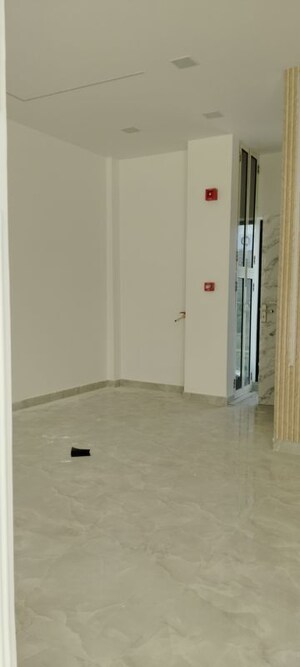 Room in  Office Space at Mansha Vega Street, Sector 82 – for Rent