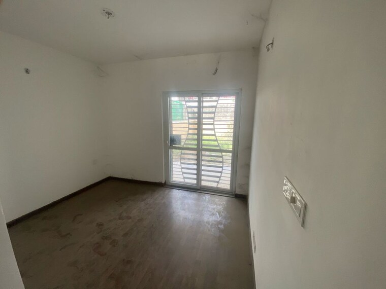 Room, bptp-parkland 3 Bedroom 445 Sq.Yd. Apartment In Sector 75 Faridabad 10449279