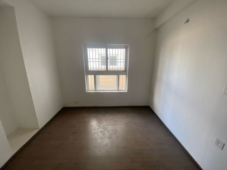 Room, bptp-parkland 3 Bedroom 445 Sq.Yd. Apartment In Sector 75 Faridabad 10449279