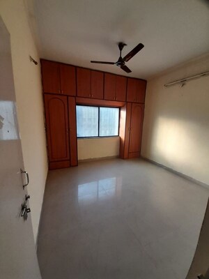 Bedroom in 3 BHK Apartment at Bhusari Colony – for Rent