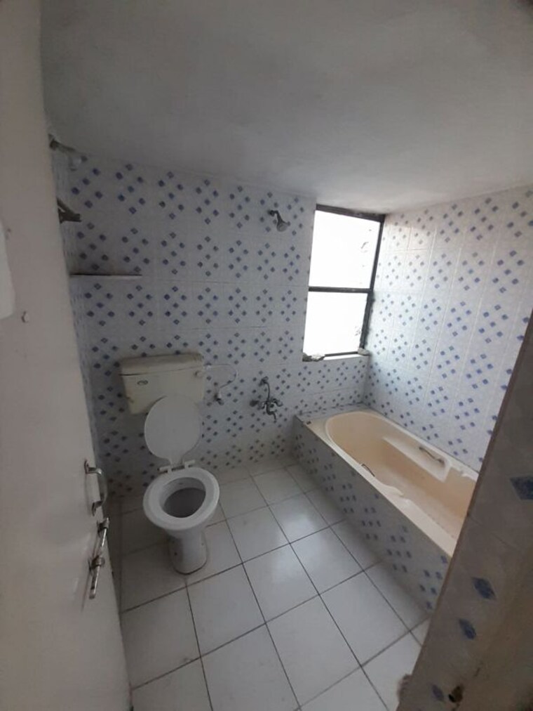 Attached Bathroom, bhusari colony 3 Bedroom 1200 Sq.Ft. Apartment In Bhusari Colony Pune 10449276