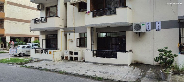 Exterior View, bsnl-society 3 Bedroom 1200 Sq.Ft. Apartment In Sector 50 Chandigarh 10449269