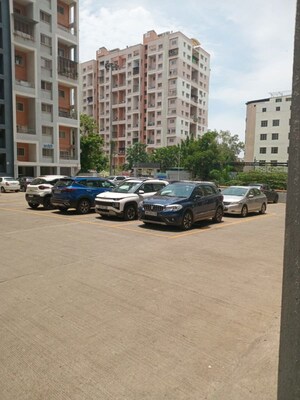Parking in 2 BHK Apartment at Pimpri – for Rent