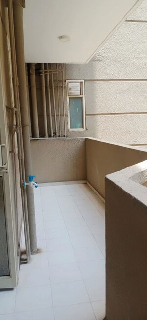 Balcony in 1 RK Builder Floor at Kirti Nagar – for Rent